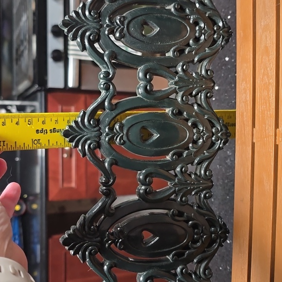 Vintage. Home Interior Ornate Green and Brown Decorative Bench - Picture 4 of 6